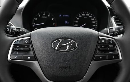 Hyundai Solaris II рестайлинг, 2018 год, 1 590 000 рублей, 13 фотография