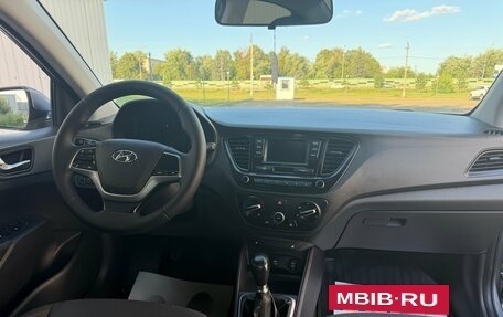 Hyundai Solaris II рестайлинг, 2020 год, 1 070 000 рублей, 10 фотография