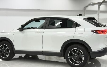 Honda Vezel, 2023 год, 1 610 000 рублей, 6 фотография