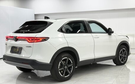 Honda Vezel, 2023 год, 1 610 000 рублей, 4 фотография