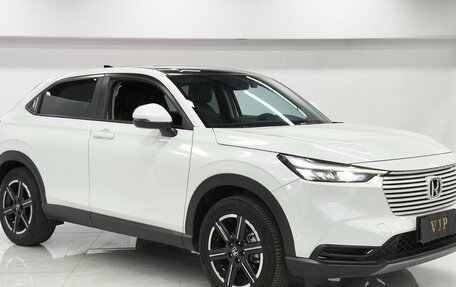 Honda Vezel, 2023 год, 1 610 000 рублей, 3 фотография