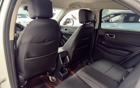 Honda Vezel, 2023 год, 1 610 000 рублей, 16 фотография