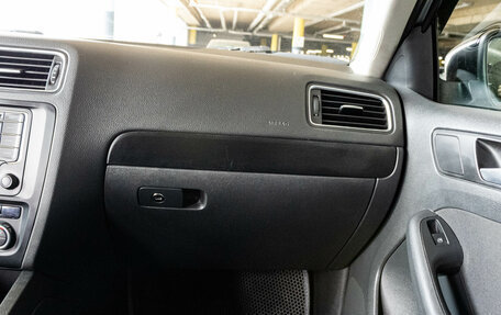Volkswagen Jetta VI, 2013 год, 999 000 рублей, 8 фотография