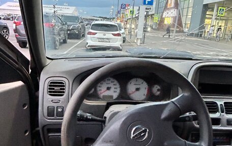 Nissan NP300, 2013 год, 850 000 рублей, 10 фотография