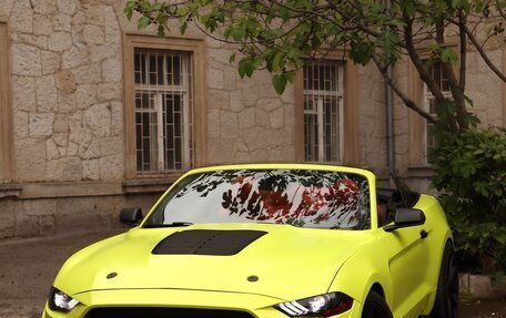 Ford Mustang VI рестайлинг, 2020 год, 3 900 000 рублей, 2 фотография