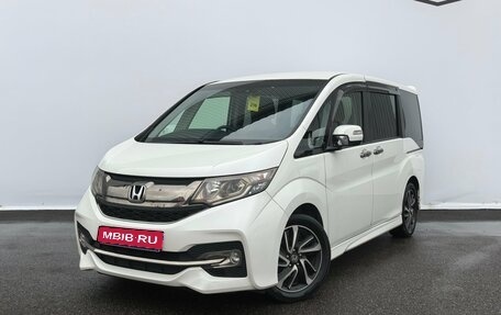 Honda Stepwgn IV, 2017 год, 1 850 000 рублей, 1 фотография