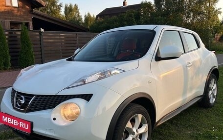 Nissan Juke II, 2011 год, 1 000 000 рублей, 2 фотография