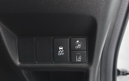 Honda Stepwgn IV, 2017 год, 1 850 000 рублей, 16 фотография