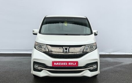 Honda Stepwgn IV, 2017 год, 1 850 000 рублей, 5 фотография