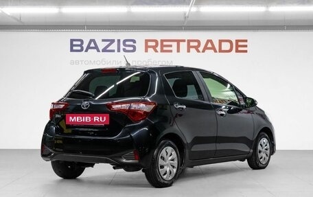 Toyota Vitz, 2019 год, 1 040 000 рублей, 6 фотография