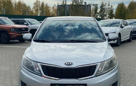 KIA Rio III рестайлинг, 2014 год, 950 000 рублей, 3 фотография