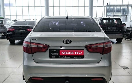 KIA Rio III рестайлинг, 2013 год, 780 000 рублей, 10 фотография