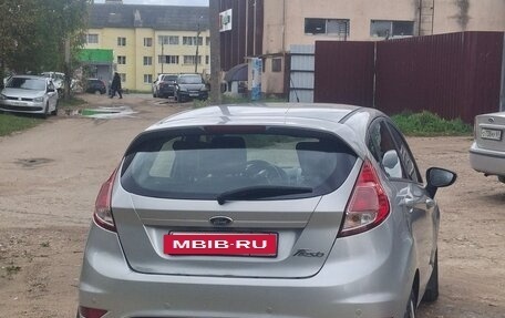 Ford Fiesta, 2015 год, 910 000 рублей, 5 фотография