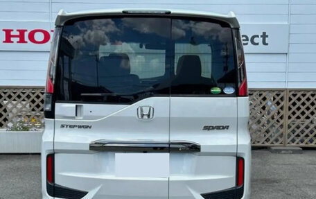 Honda Stepwgn IV, 2021 год, 2 100 000 рублей, 6 фотография