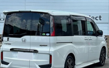 Honda Stepwgn IV, 2021 год, 2 100 000 рублей, 5 фотография