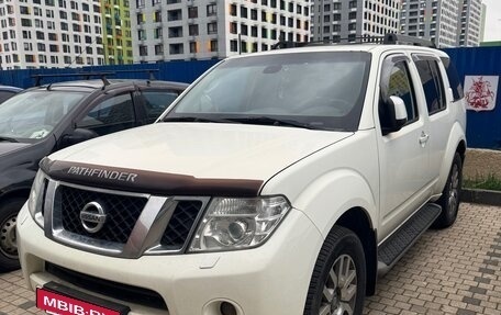 Nissan Pathfinder, 2013 год, 1 800 000 рублей, 3 фотография