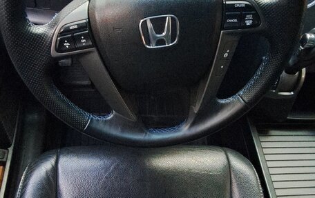 Honda Pilot III рестайлинг, 2011 год, 2 200 000 рублей, 10 фотография