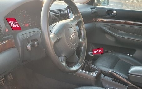 Audi A4, 2000 год, 550 000 рублей, 2 фотография