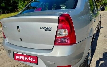 Renault Logan I, 2013 год, 850 000 рублей, 8 фотография