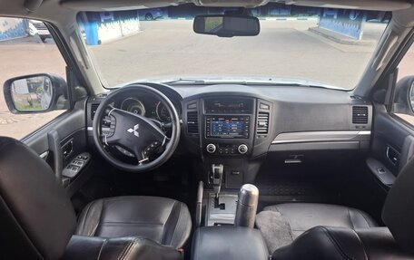 Mitsubishi Pajero IV, 2011 год, 1 700 000 рублей, 10 фотография