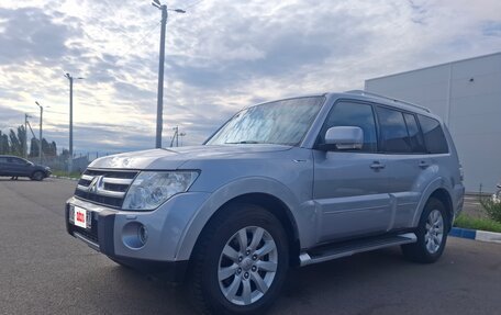 Mitsubishi Pajero IV, 2011 год, 1 700 000 рублей, 2 фотография