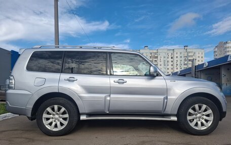Mitsubishi Pajero IV, 2011 год, 1 700 000 рублей, 5 фотография