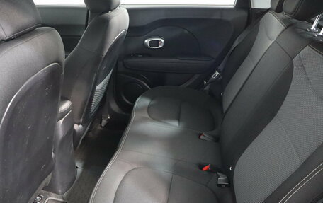 KIA Soul II рестайлинг, 2018 год, 1 299 000 рублей, 13 фотография