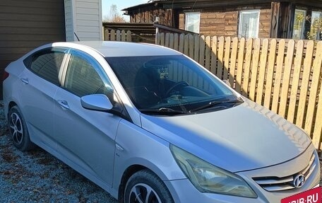 Hyundai Solaris II рестайлинг, 2016 год, 800 000 рублей, 2 фотография