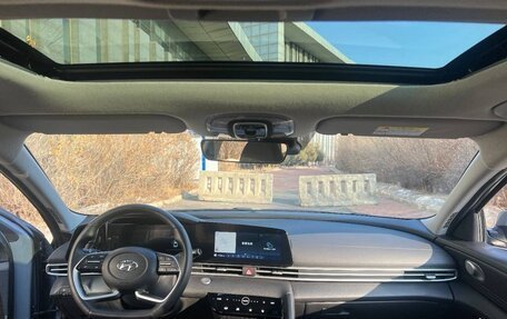 Hyundai Elantra, 2021 год, 1 350 000 рублей, 8 фотография