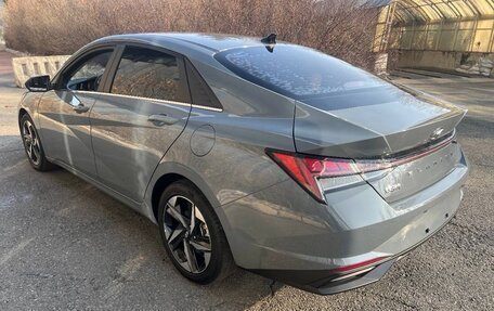 Hyundai Elantra, 2021 год, 1 350 000 рублей, 3 фотография