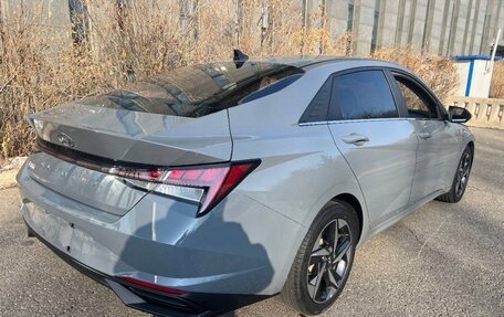 Hyundai Elantra, 2021 год, 1 350 000 рублей, 4 фотография