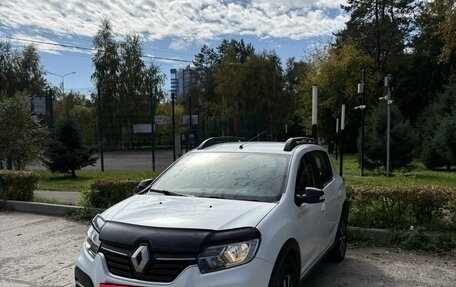Renault Sandero II рестайлинг, 2018 год, 930 000 рублей, 1 фотография
