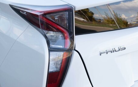 Toyota Prius IV XW50, 2018 год, 1 751 000 рублей, 10 фотография