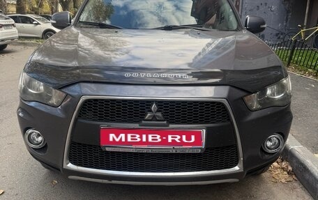 Mitsubishi Outlander III рестайлинг 3, 2011 год, 1 093 000 рублей, 1 фотография