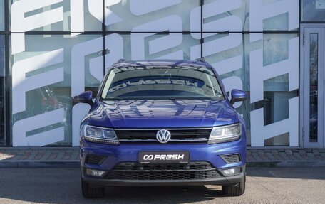 Volkswagen Tiguan II, 2020 год, 2 545 000 рублей, 2 фотография
