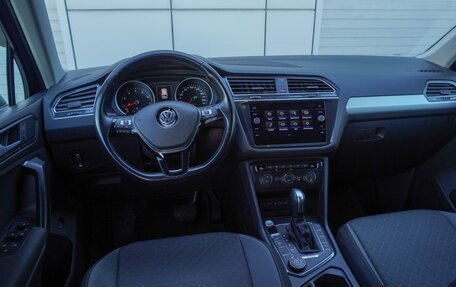 Volkswagen Tiguan II, 2020 год, 2 545 000 рублей, 11 фотография