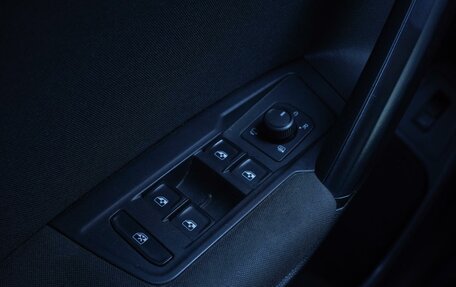 Volkswagen Tiguan II, 2020 год, 2 545 000 рублей, 26 фотография