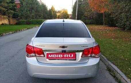 Chevrolet Cruze II, 2010 год, 510 000 рублей, 6 фотография
