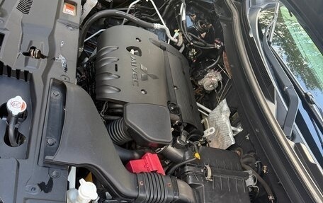 Mitsubishi Outlander III рестайлинг 3, 2013 год, 1 200 000 рублей, 12 фотография