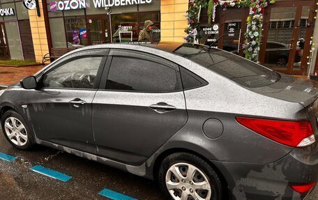Hyundai Solaris II рестайлинг, 2011 год, 650 000 рублей, 2 фотография