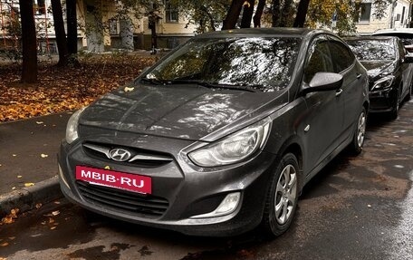 Hyundai Solaris II рестайлинг, 2011 год, 650 000 рублей, 9 фотография