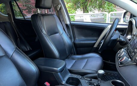 Toyota RAV4, 2013 год, 1 420 000 рублей, 10 фотография