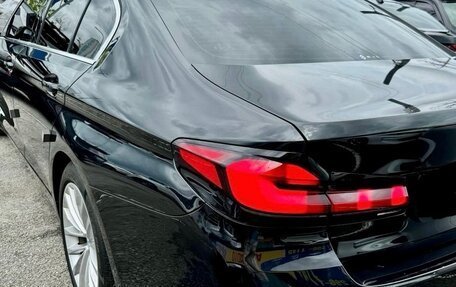 BMW 5 серия, 2021 год, 2 990 000 рублей, 2 фотография