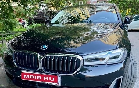 BMW 5 серия, 2021 год, 2 990 000 рублей, 3 фотография