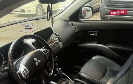 Mitsubishi Outlander III рестайлинг 3, 2011 год, 1 093 000 рублей, 10 фотография