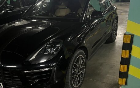 Porsche Macan I рестайлинг, 2017 год, 3 200 000 рублей, 2 фотография