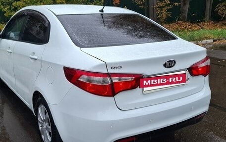 KIA Rio III рестайлинг, 2015 год, 800 000 рублей, 4 фотография