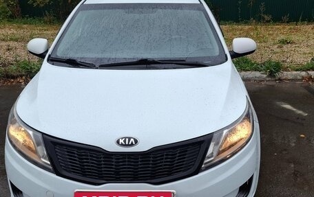 KIA Rio III рестайлинг, 2015 год, 800 000 рублей, 2 фотография