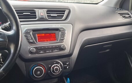 KIA Rio III рестайлинг, 2015 год, 800 000 рублей, 10 фотография