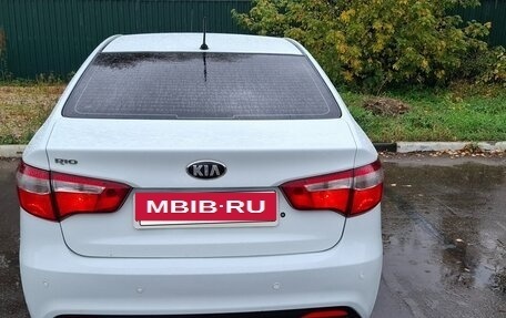 KIA Rio III рестайлинг, 2015 год, 800 000 рублей, 5 фотография